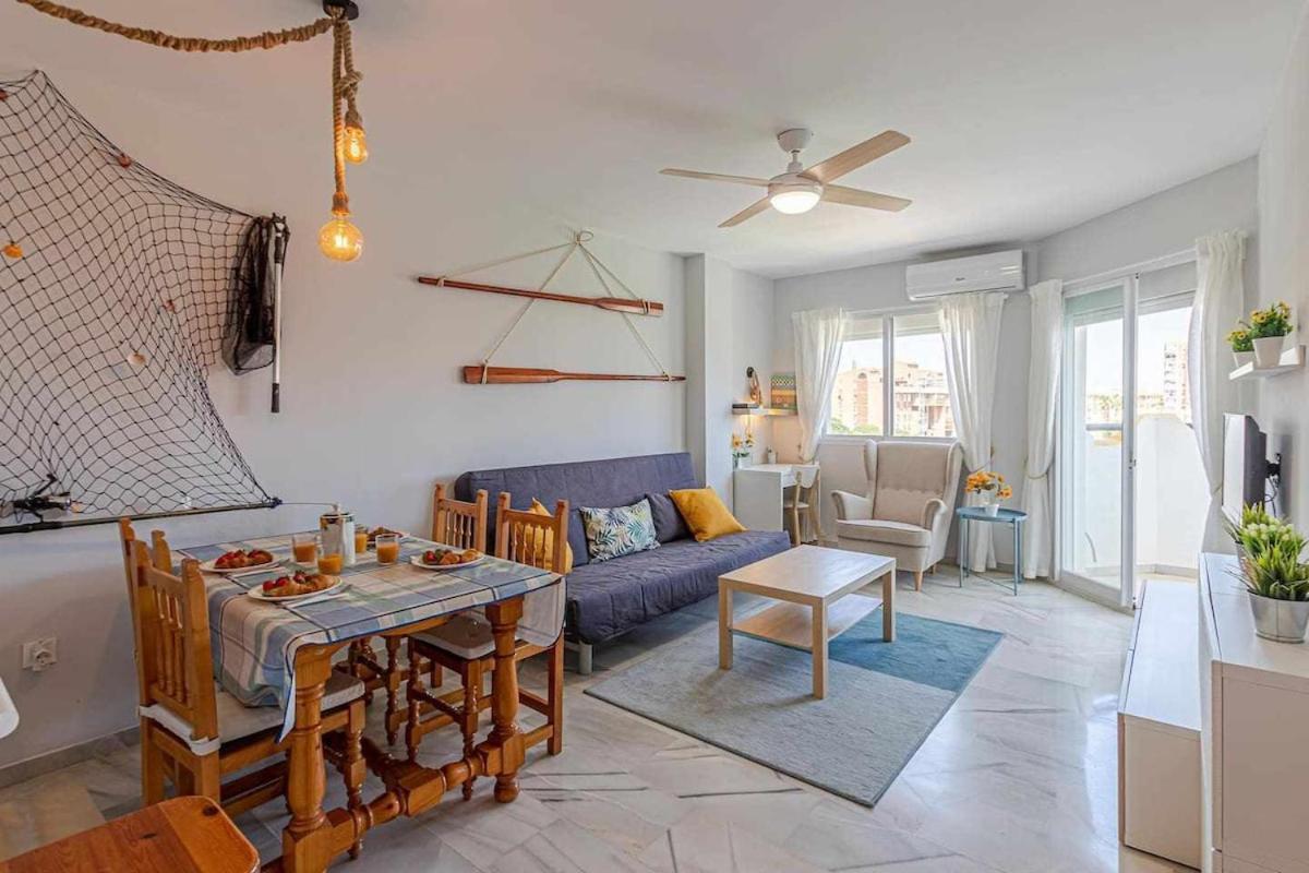 797 Holiday Rentals - Luminoso Piso Para 4 En 아로요 데 라 미엘 외부 사진