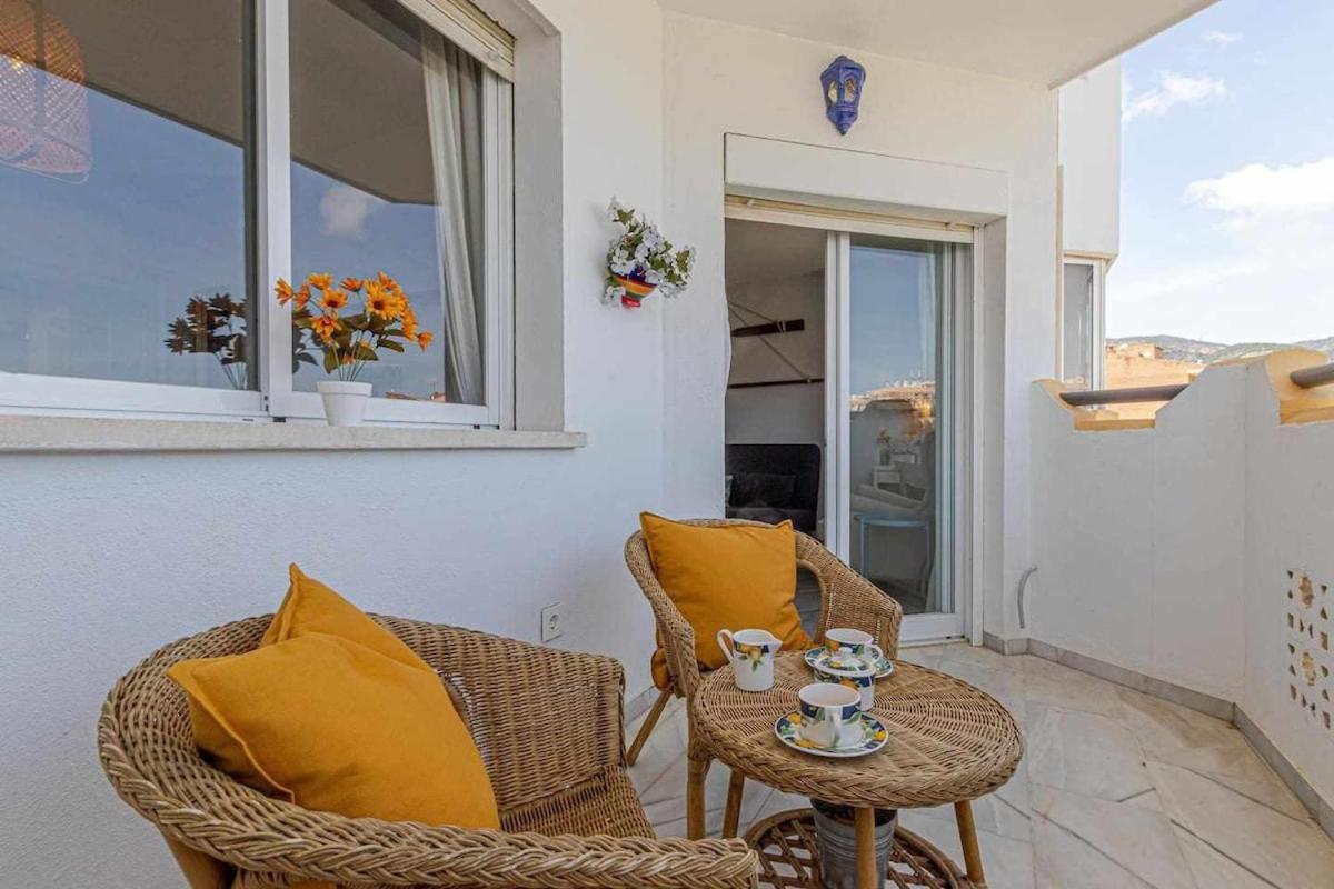 797 Holiday Rentals - Luminoso Piso Para 4 En 아로요 데 라 미엘 외부 사진