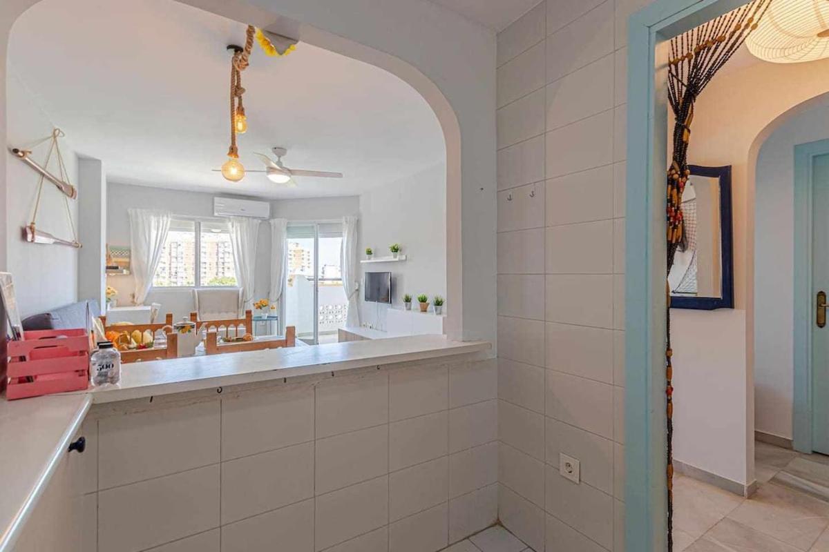 797 Holiday Rentals - Luminoso Piso Para 4 En 아로요 데 라 미엘 외부 사진