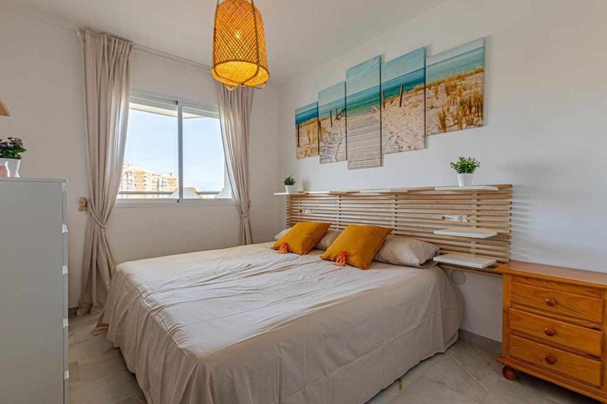 797 Holiday Rentals - Luminoso Piso Para 4 En 아로요 데 라 미엘 외부 사진