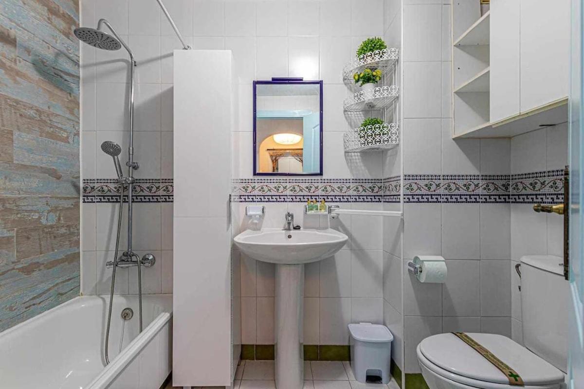 797 Holiday Rentals - Luminoso Piso Para 4 En 아로요 데 라 미엘 외부 사진