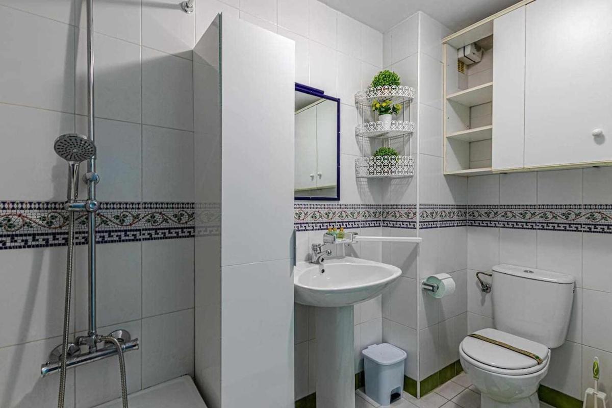 797 Holiday Rentals - Luminoso Piso Para 4 En 아로요 데 라 미엘 외부 사진