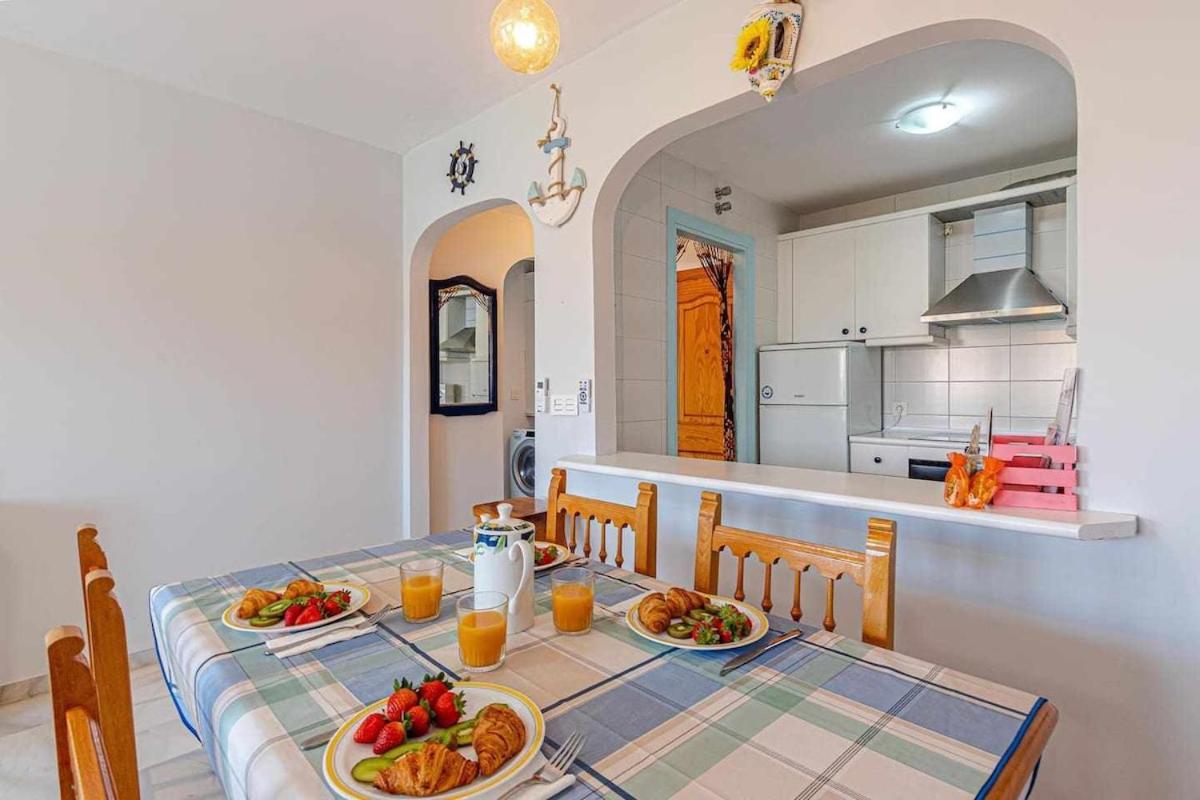 797 Holiday Rentals - Luminoso Piso Para 4 En 아로요 데 라 미엘 외부 사진