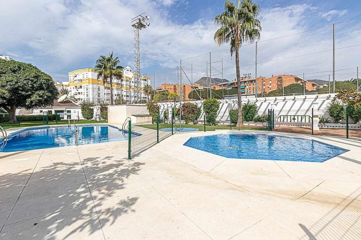 797 Holiday Rentals - Luminoso Piso Para 4 En 아로요 데 라 미엘 외부 사진